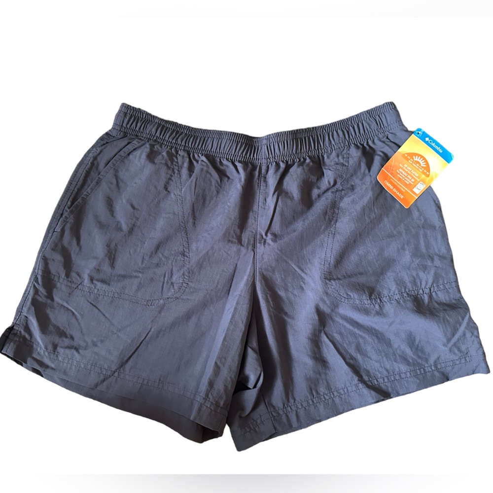 **3 for $50** 
NWT Columbia court shorts